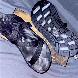 Big Kids Chacos Z1 Ecotread in black.